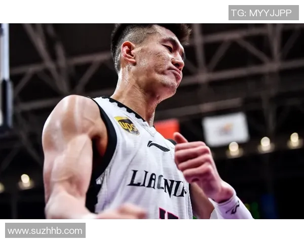 姚明躺床上思考篮球生涯与未来发展规划的深刻反思